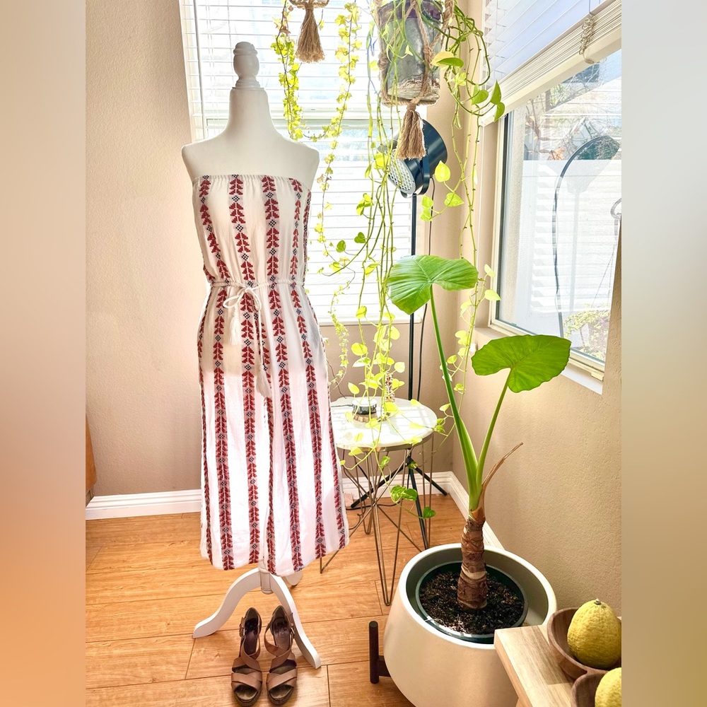 Boho styled strapless romper